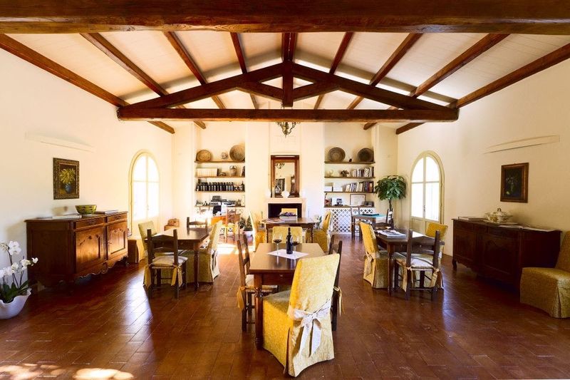 Billet Dégustation de vin et d'huile d'olive dans une ferme locale