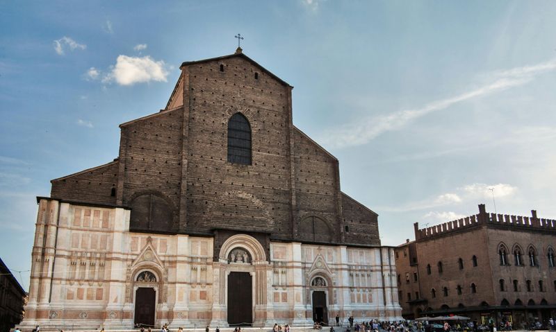 Billet Visite privée de la basilique San Petronio et d'Archiginnasio