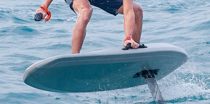 Billet Cours privé de planche de surf E-foil à Calheta Beach