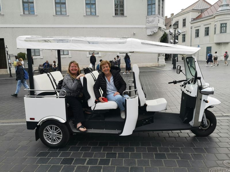 Billet Visite guidée de Budapest en tuk tuk électrique