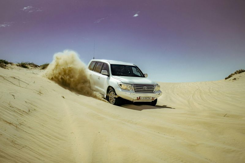 Billet Aventure dans le désert de la mer intérieure au Qatar en 4X4