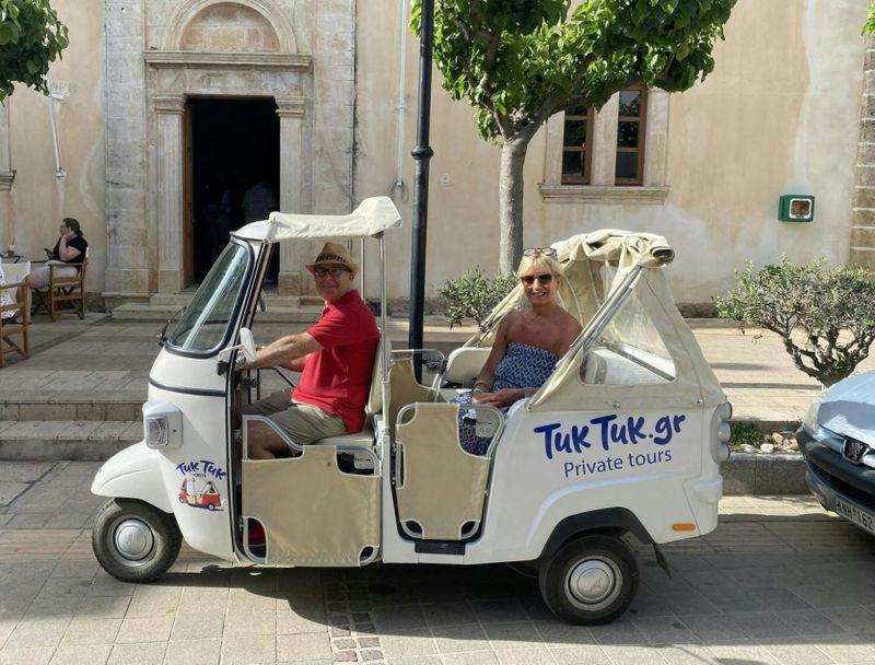 Billet Voyage privé en tuk-tuk de Malia à Sissi avec dégustations