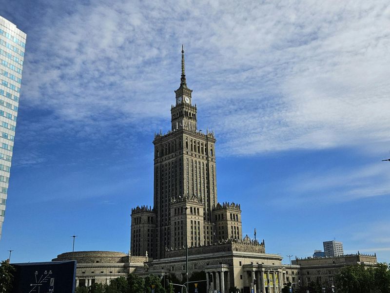 Billet Billets coupe-file et visite guidée du Palais de la culture et de la science en polonais