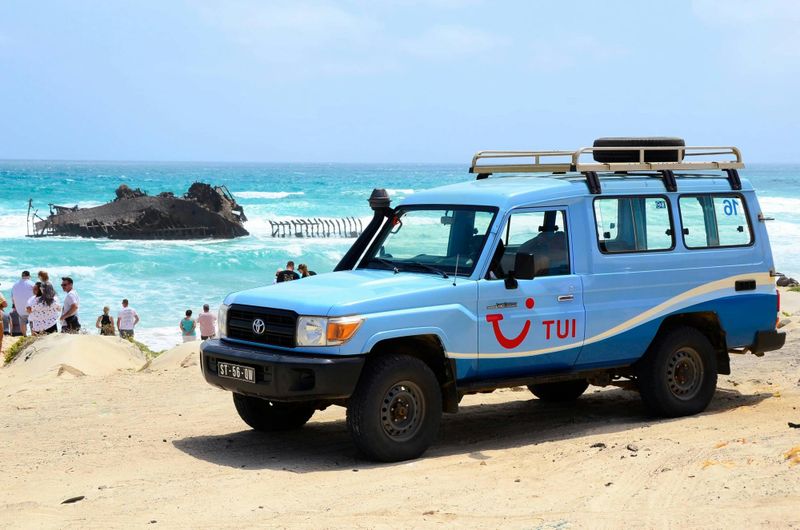 Billet Journée en 4x4 à Boa Vista avec repas en bord de mer