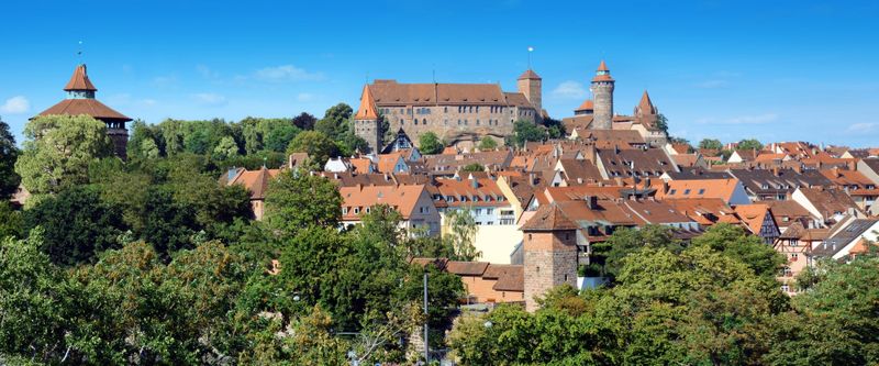 Billet Visite des tunnels et des passages secrets sous le château de Nuremberg en anglais