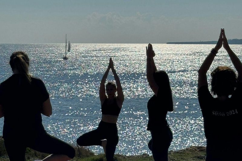 Billet Yoga en bord de mer sur l'île d'Ortigia