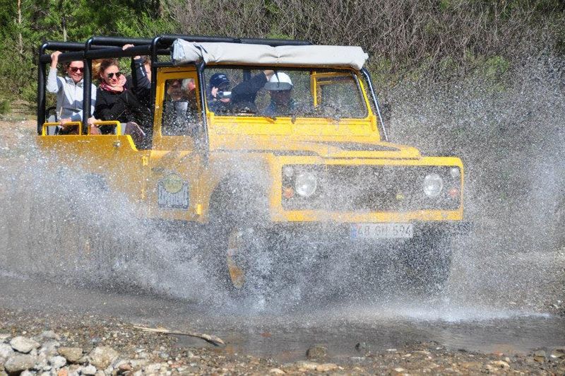 Billet Excursion en 4x4 aux gorges de Saklıkent et à la cascade de Gizlikent au départ de Fethiye