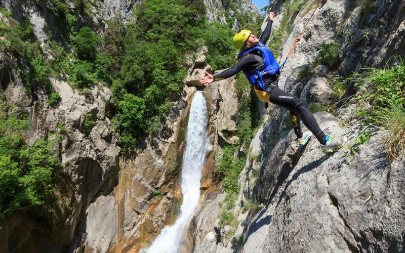 Billet Aventure de canyoning extrême sur la rivière Cetina