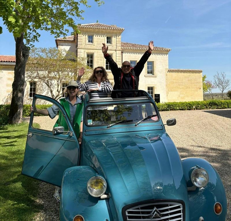 Billet Visite privée des vignobles de Pomerol et Saint-Émilion en Citroën 2CV