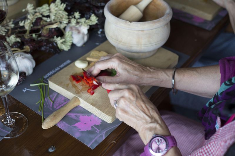 Billet Atelier Mojo avec dégustation de vins, déjeuner ou options enfants à Sauzal