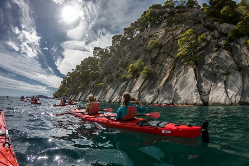 Billet Aventure en kayak et plongée avec tuba dans la grotte bleue à Leucade