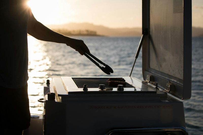 Billet Location de bateau ponton BBQ