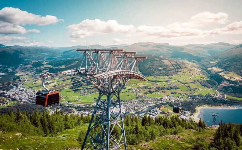 Billet Visite guidée du Hardangerfjord, de la télécabine de Voss et des chutes d'eau