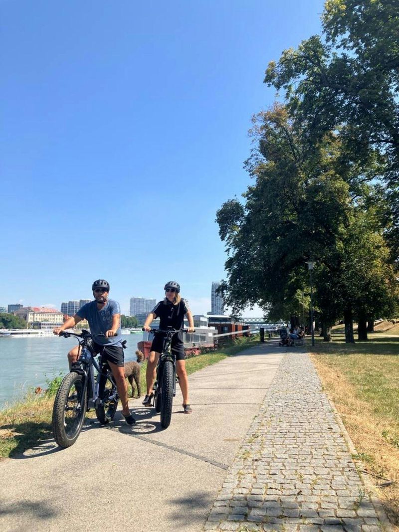 Billet Visite guidée des monuments classiques de Bratislava en vélo électrique Fat Bike