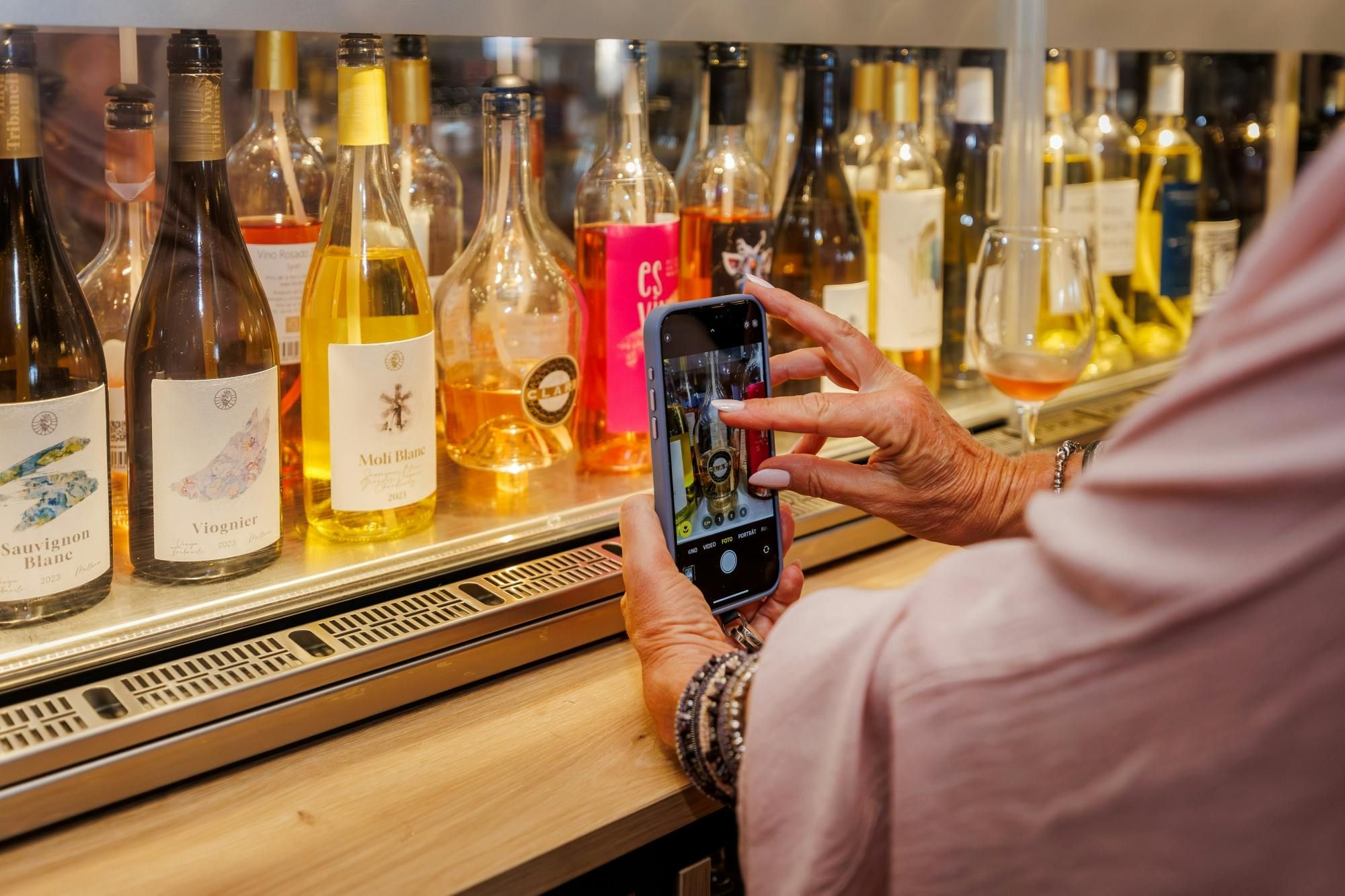 Billet Dégustation de trois vins différents du distributeur