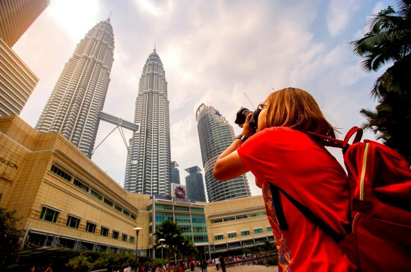 Billet Visite privée des tours jumelles Petronas au départ de Kuala Lumpur, en évitant les files d'attente et en découvrant les dix plus grandes merveilles du monde