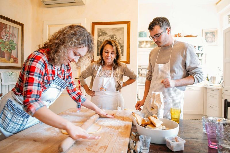 Billet Cours de cuisine et dégustation chez une Cesarina à Catane