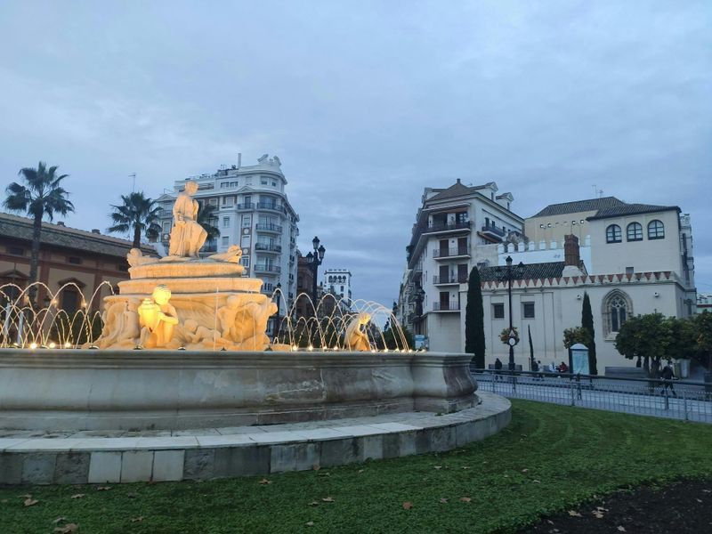 Billet Visite des archives des Indes de Séville, de la Torre del Oro et de l'église de Salvador