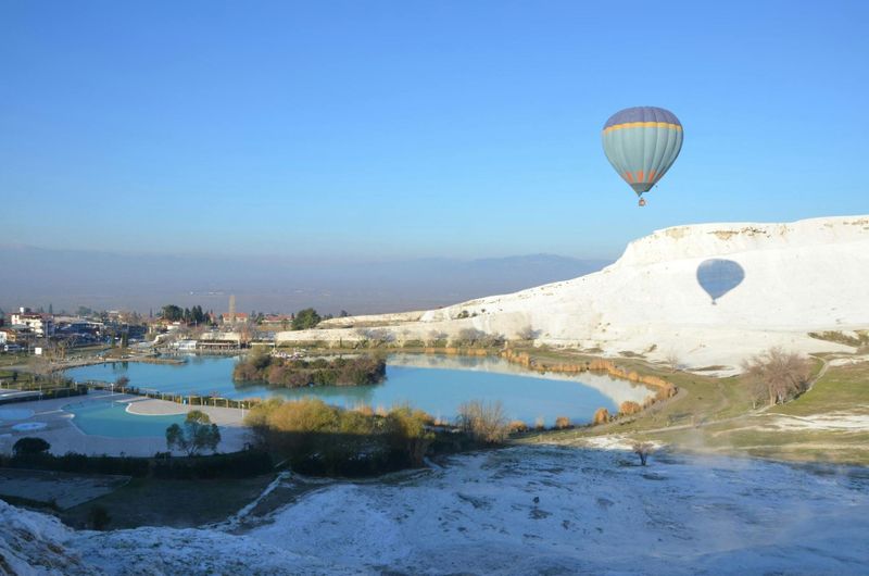 Billet Vol en montgolfière au lever du soleil à Pamukkale et visite de Hierapolis