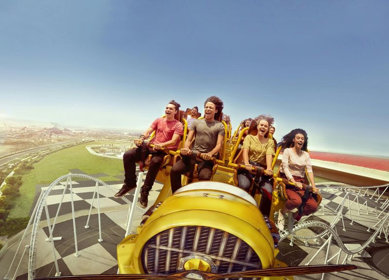 Billet Ferrari World et la Grande Mosquée Sheikh Zayed : une excursion d'une journée depuis Dubaï