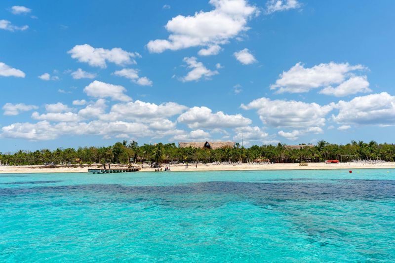 Billet Club de plage KUZA sur l'île de Cozumel avec plongée en apnée à El Cielo