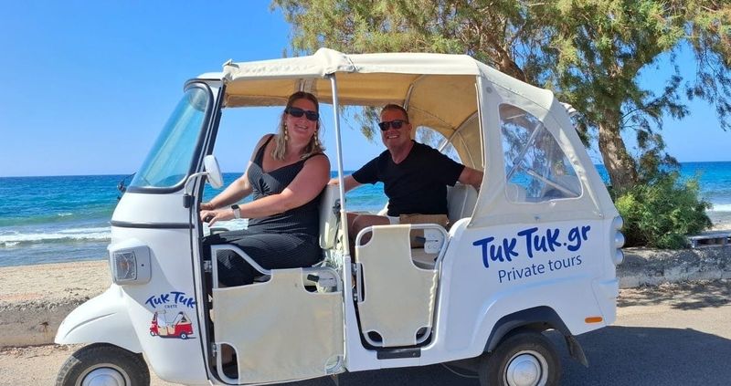 Billet Visite privée en tuk-tuk des villages de l'intérieur de la Crète avec dégustations