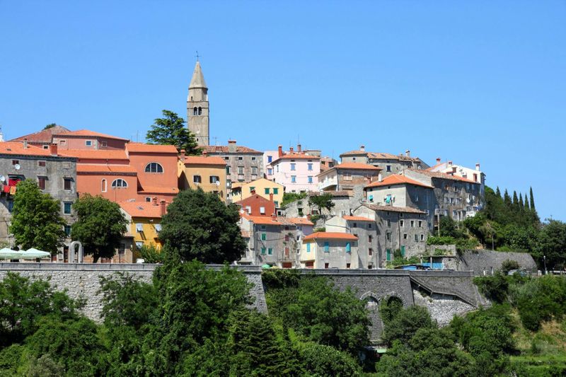 Billet Visite à pied de la vieille ville de Labin avec dégustation