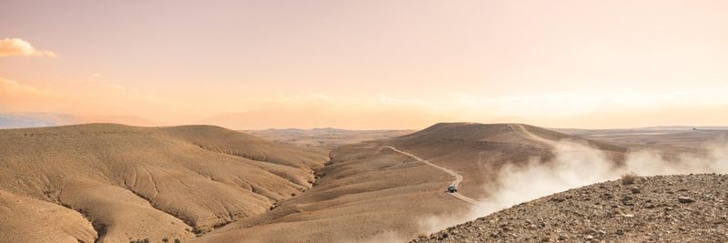 Billet Découverte du désert d'Agafay en 4x4 de luxe avec chauffeur