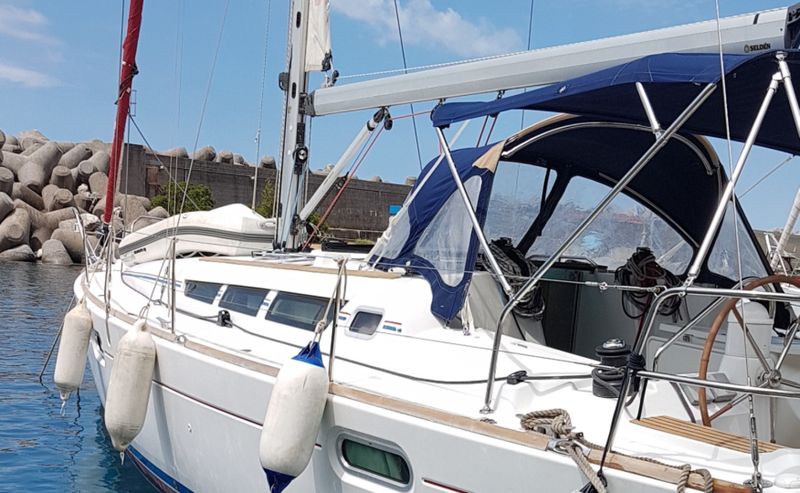 Billet Location de bateau - Jeanneau Sun Odyssey 42i (Sailboat)