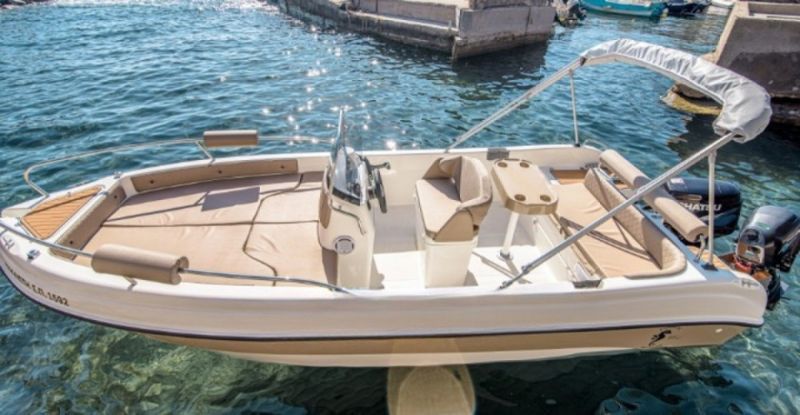 Billet Location de bateau - Karel ithaca 5.50 (Motorboat)