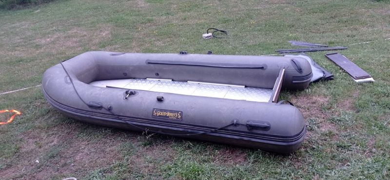 Billet Location de bateau - GoldBait 330 Pro Fisher (Semi-rigid)