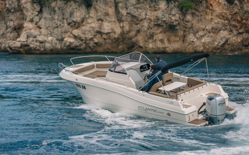 Billet Location de bateau - Atlantic 750 Open (Motorboat)