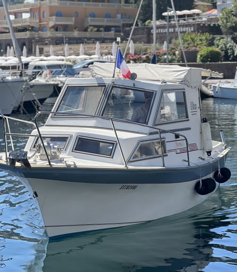 Billet Location de bateau - Ultramar Brise Lames (Motorboat)