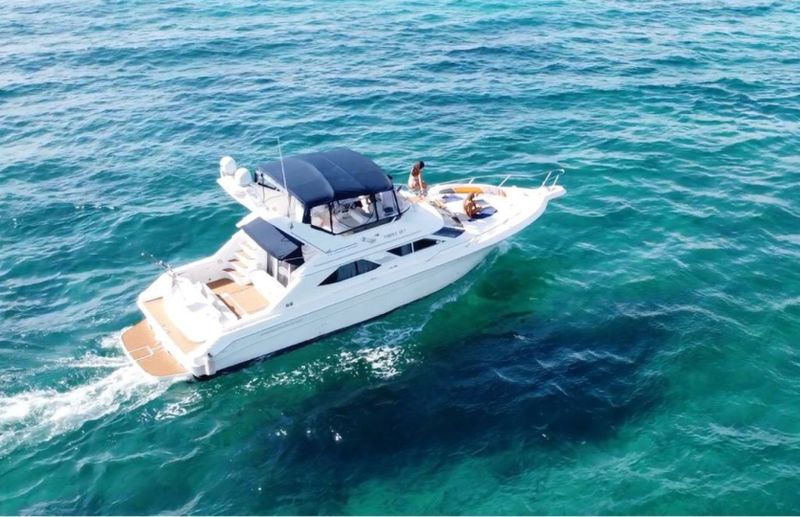 Billet Location de bateau - Sea Ray Sedan Bridge 47 (Motorboat)