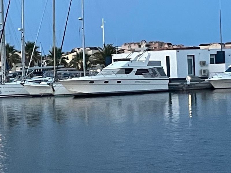 Billet Location de bateau - Marine-Project PRINCESS 415 (Motorboat)