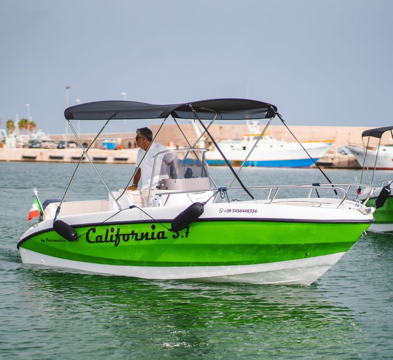 Billet Location de bateau - California 5.7 Malibù N3 (Motorboat)