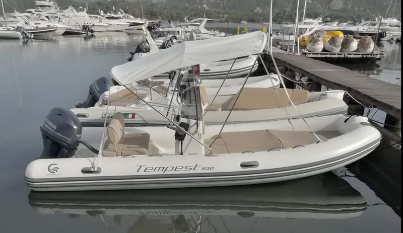 Billet Location de bateau - Capelli Tempest 530 (Semi-rigid)