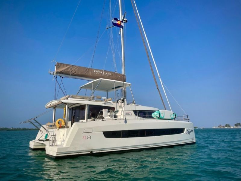 Billet Location de bateau - Bali Magnificent (Multihull)