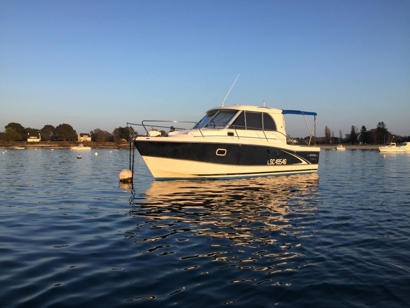 Billet Location de bateau - Bénéteau Antares 760 (Motorboat)