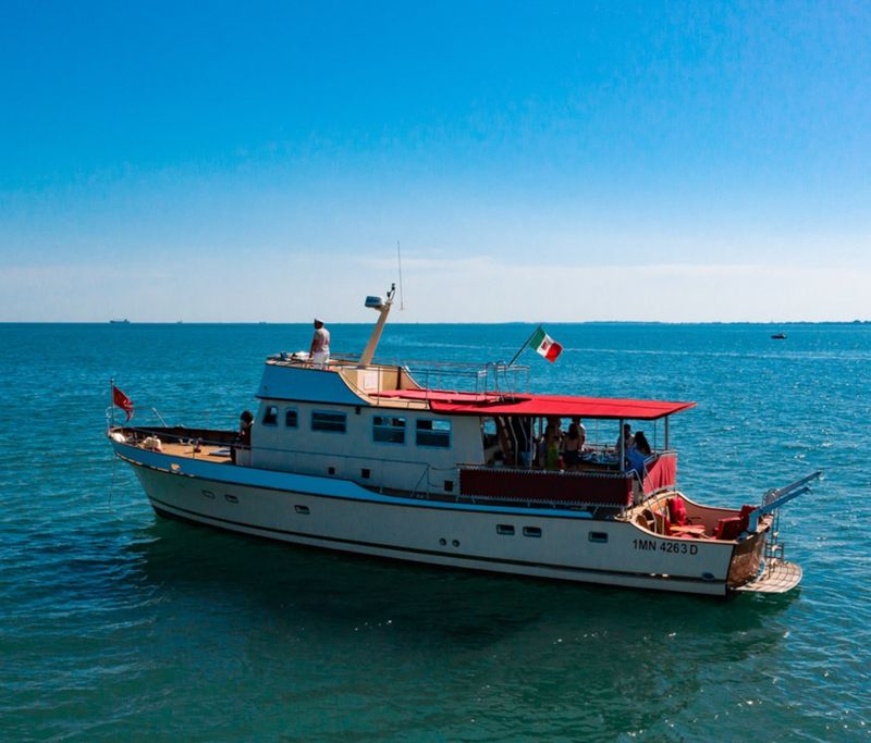 Billet Location de bateau - De Poli Classic Trawler (Motorboat)