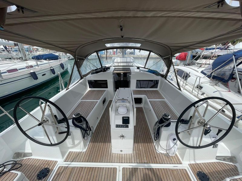 Billet Location de bateau - Jeanneau Sun Odyssey 440 (Sailboat)