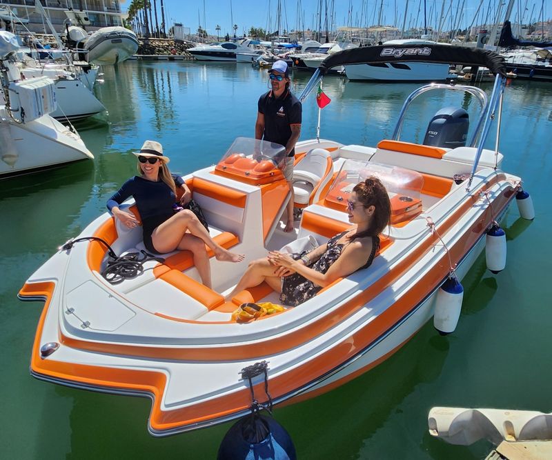 Billet Location de bateau - Bryant Sportabout (Motorboat)