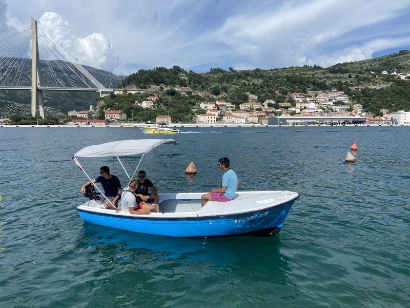 Billet Location de bateau - Pasara Traditional boat (Motorboat)