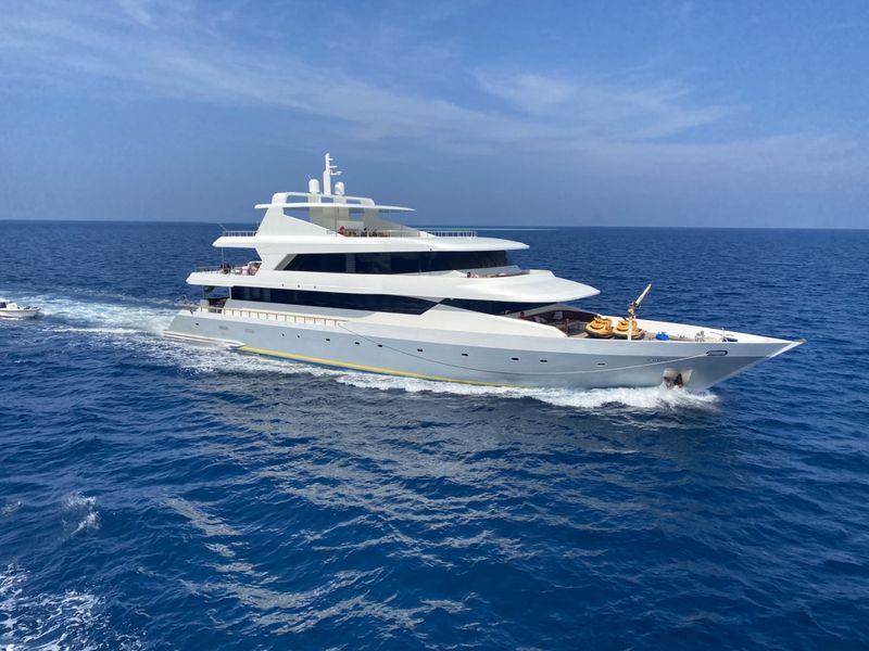 Billet Location de bateau - Custom Made custom (Yacht)