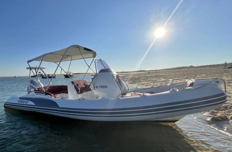 Billet Location de bateau - Grand Boats Golden Line G650LF (Semi-rigid)