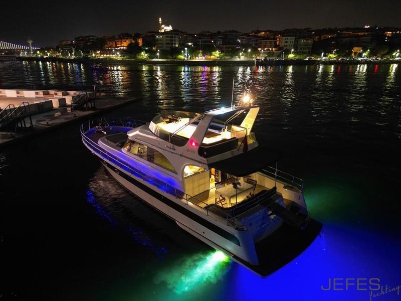 Billet Location de bateau - Custom Made Special (Yacht)