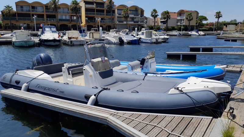 Billet Location de bateau - Capelli Tempest 700 (Semi-rigid)