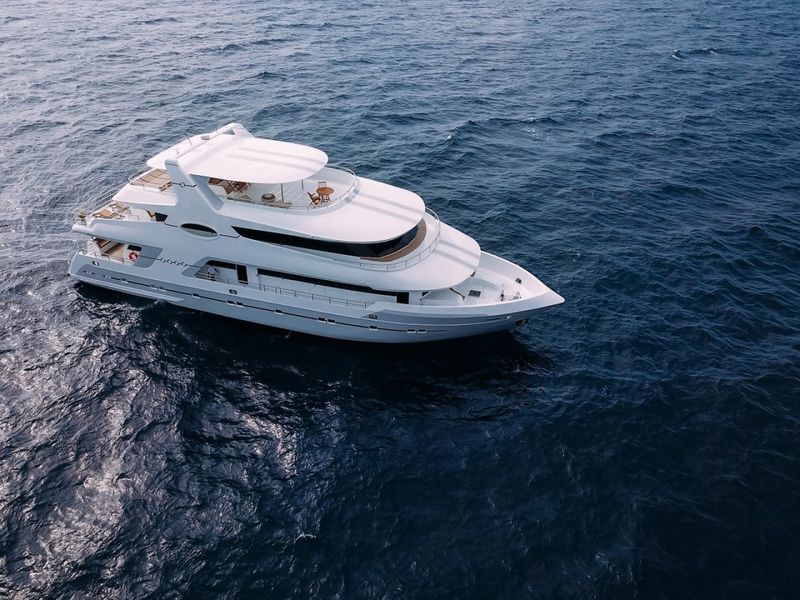 Billet Location de bateau - Custom Made custom (Yacht)