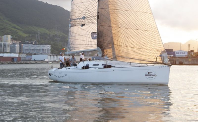 Billet Location de bateau - Bénéteau First 40.7 (Sailboat)