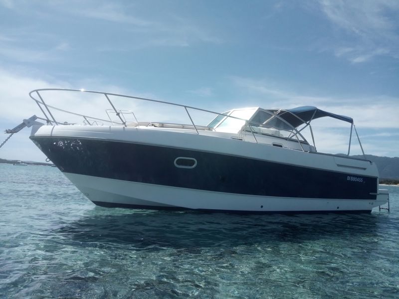 Billet Location de bateau - Bénéteau Ombrine 800 (Motorboat)